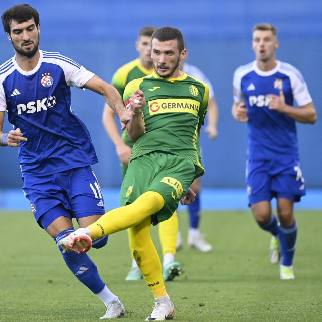 Detalj s dvoboja Dinama i Istre 1961 na Maksimiru