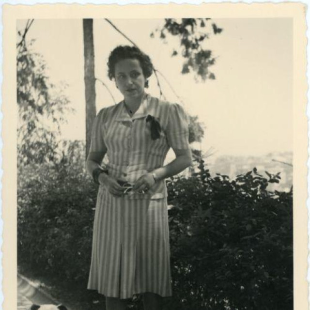 Cata Dujšin Ribar. Izložbu je priredio Muzej grada Zagreba, kustosica je Vesna Vukelić Horvatić