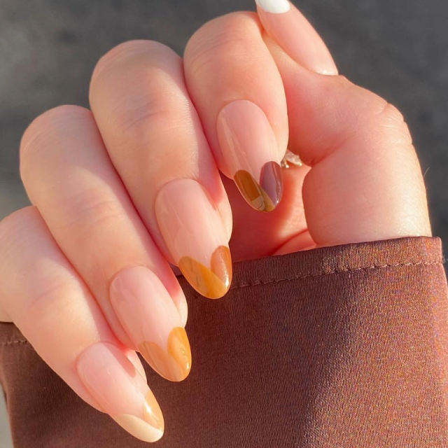 Trend koji je dobio ime po omiljenom Starbucks napitku ”Pumpkin Spice Latte” imitira boju bundeve: narančastu, s malo više smeđe i crvene.