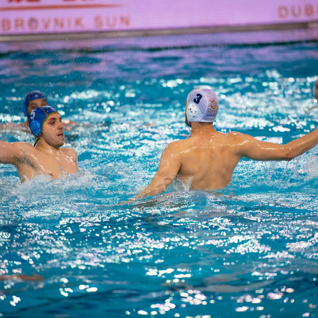 Loren Fatović