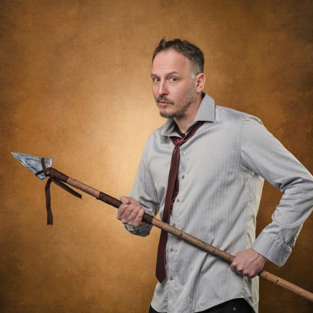 Peđa Gvozdić Pračovjek