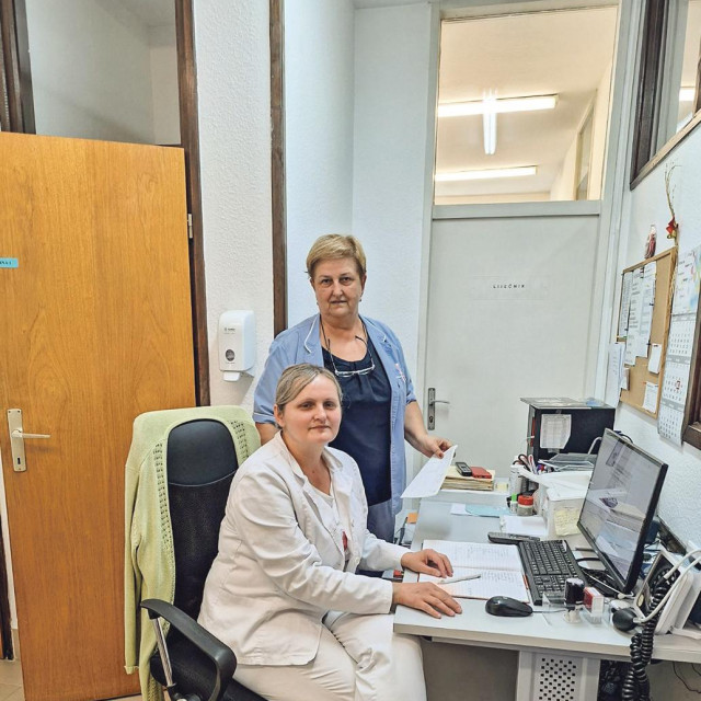 Ginekologinja Slavica Kozminčuk Horvat preselila se iz Bosanske Gradiške u Križevce, počela raditi u Domu zdravlja i nema namjeru otići (na slici s medicinskom sestrom)