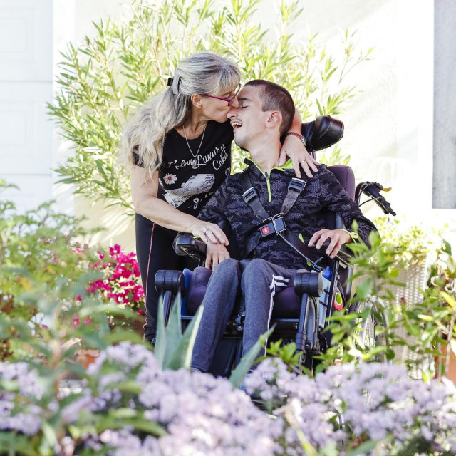 Suzana Ljubek sa sinom Matijom