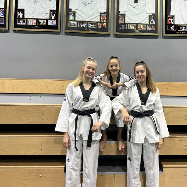 Marija Petra i Klara Uglesic
