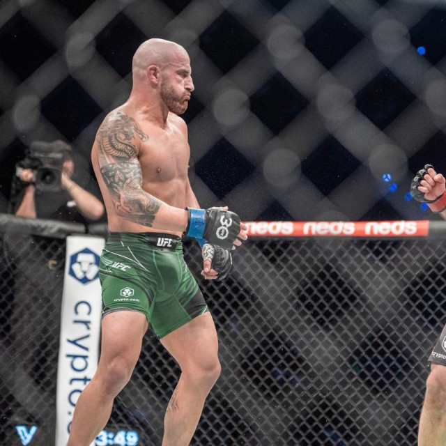 Alexander Volkanovski vs. Islam Makhachev