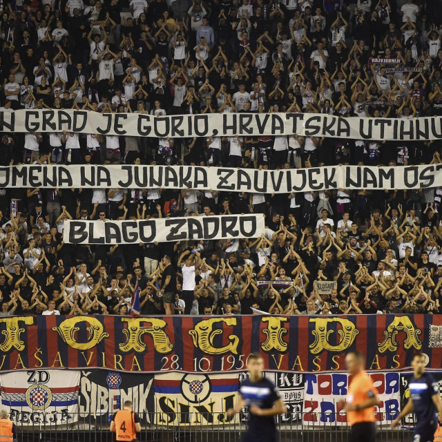 Torcida na utakmici Hajduk-Osijek
