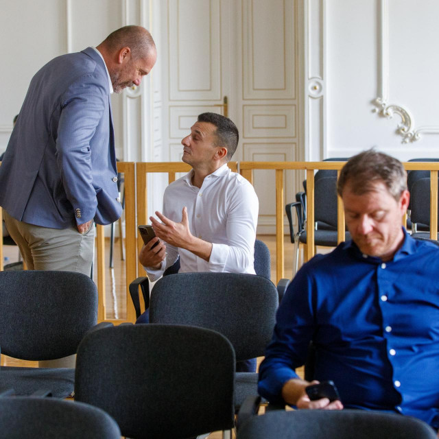 Mario Mamić, Nikky Arthur Vuksan