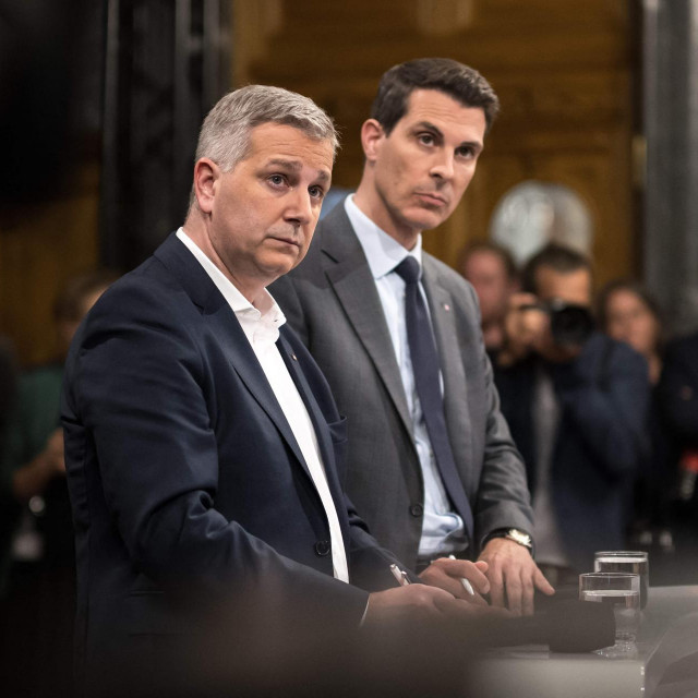 Lider izbornih pobjednika Marco Chiesa (lijevo) and predsjednik FDPa Liberala Thierry Burkart