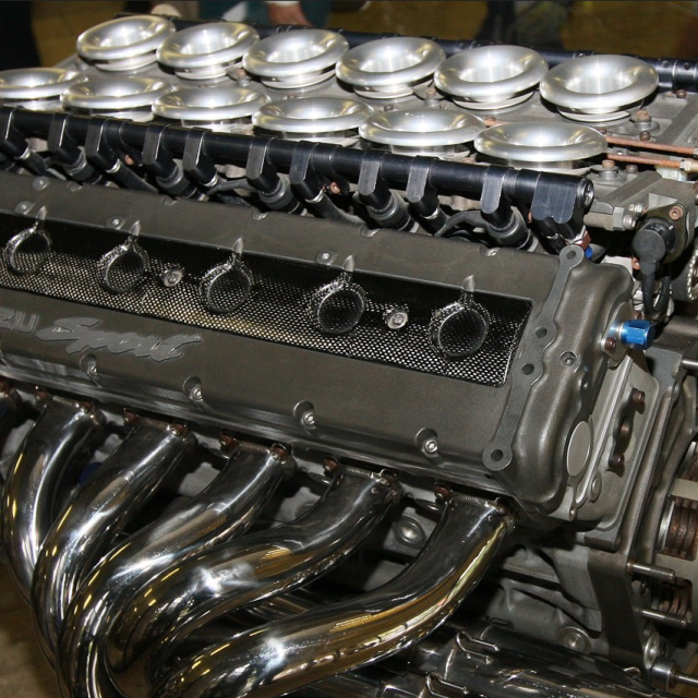 Isuzu V12 F1 motor za Lotus