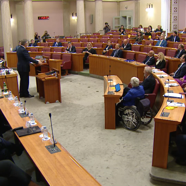 Oporba sabotirala Plenkovićev govor