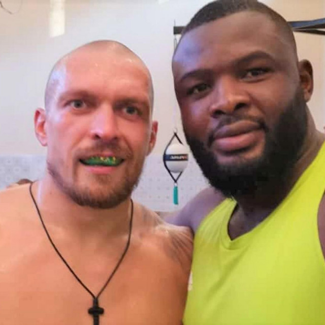 Oleksandr Usyk i Martin Bakole