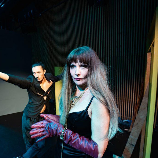 Predstava ‘Kozmički žongleri‘