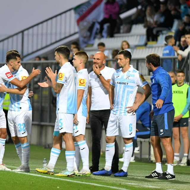 Željko Sopić s igračima