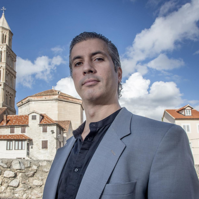 Felipe Ćudina Begović


 