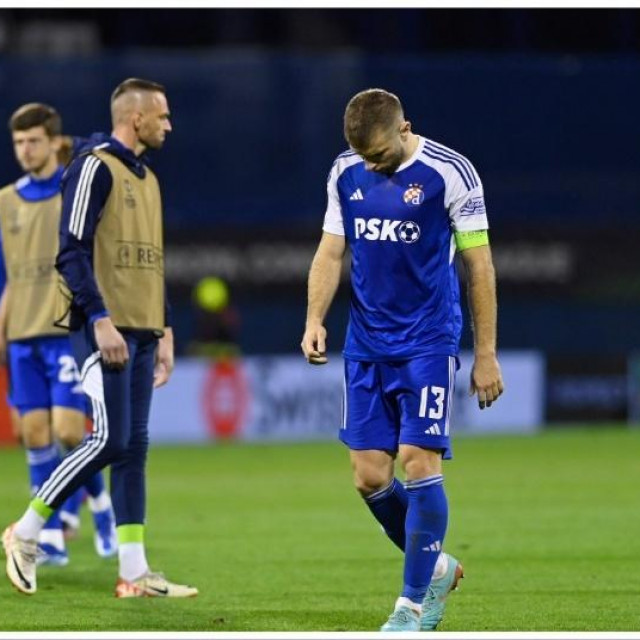 Sergej Jakirović, igrači Dinama na utakmici protiv Viktorije Plzen