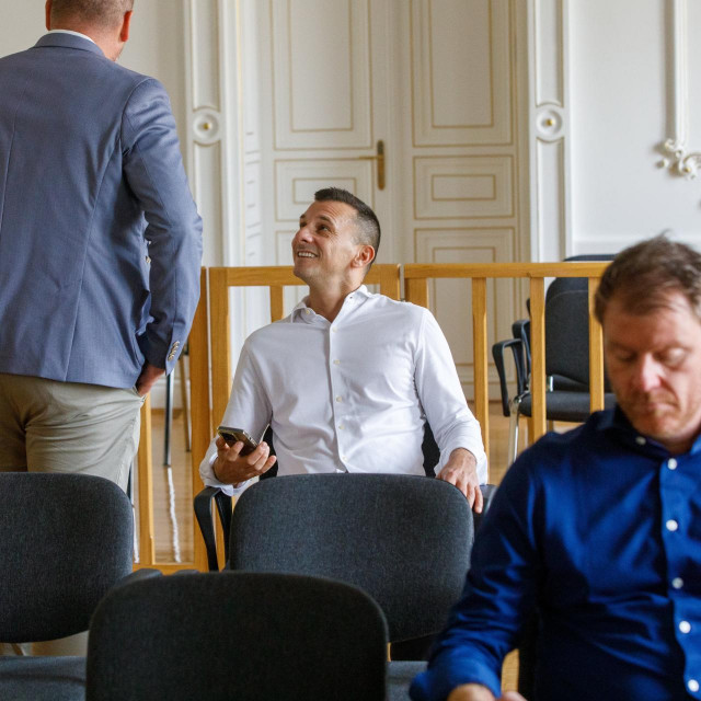 Mario Mamic, Nikky Arthur Vuksan






 