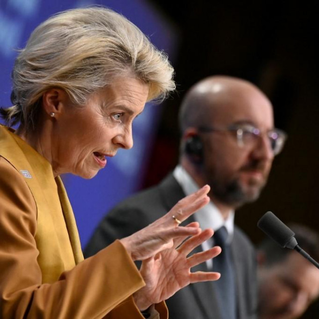 Ursula von der Leyen i Charles Michel