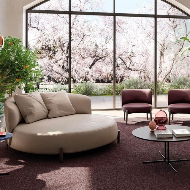 Fotelja Amalia, salon Natuzzi, Zagreb, Buzin 