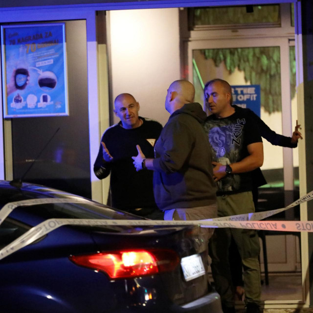 Policijski očevid nakon pucnjave u Solinu