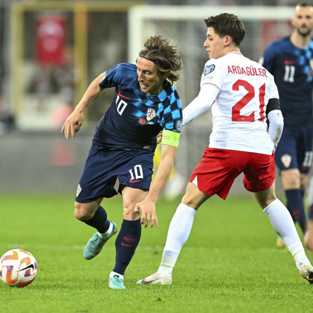 Luka Modrić i Arda Güler
