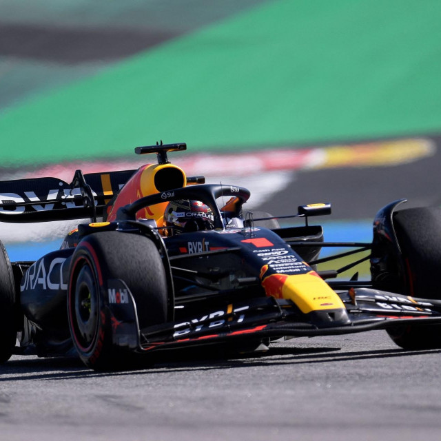 Red Bull Racing‘s Dutch driver Max Verstappen races in the Sprint at the Autodromo Jose Carlos Pace racetrack, also known as Interlagos, in Sao Paulo, Brazil, on November 4, 2023, ahead of the Formula One Brazil Grand Prix. (Photo by DOUGLAS MAGNO/AFP)