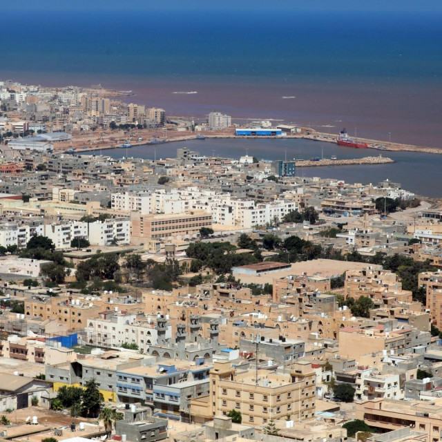 Luka u Libiji/Ilustracija