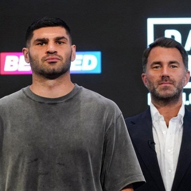 Filip Hrgović i Eddie Hearn