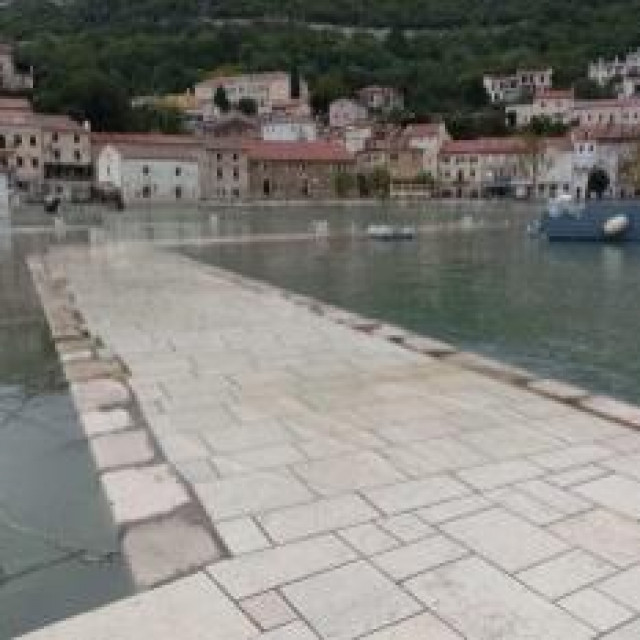 Visoka razina mora u bakru