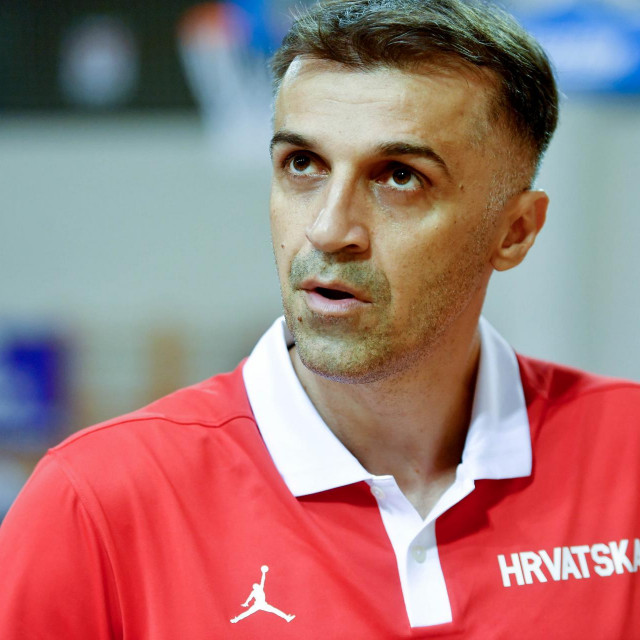 Izbornik Josip Sesar