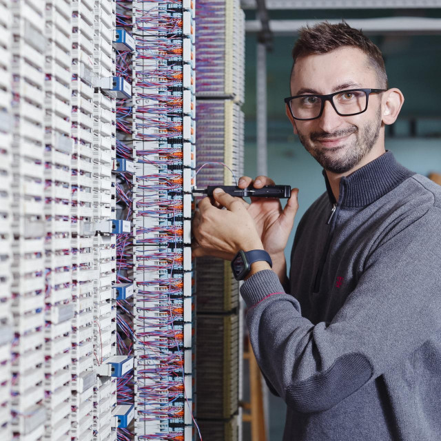 Daniel Žabčić, tehničar u Hrvatskom telekomu 