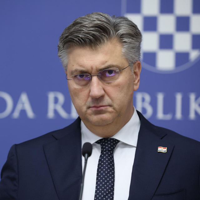 Andrej Plenković razriješio je Marija Banožića dužnosti ministra obrane