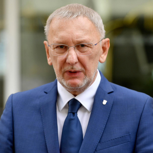 Davor Božinović