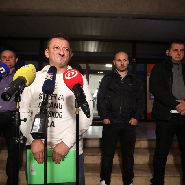 Tomislav Pokrovac iz Stožera za obranu hrvatskoga sela