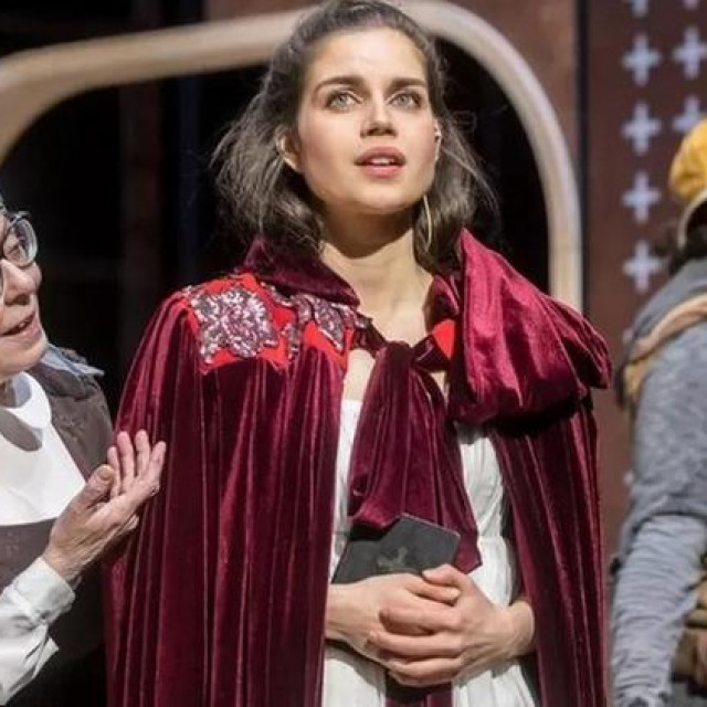 Júlia Szász u predstavi Romeo i Julija 2021. godine