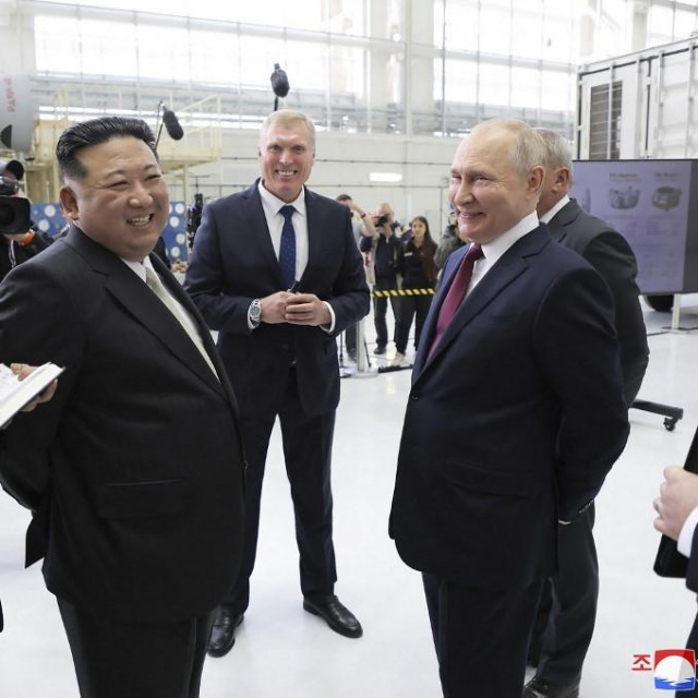Kim Jong-un i Vladimir Putin prilikom posjeta ruskom svemirskom centru