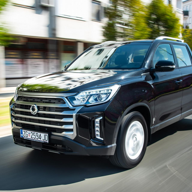 Ssangyong Musso Grand