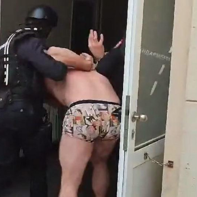 Privođenje osumnjičenog otmičara iz Dubrovnika