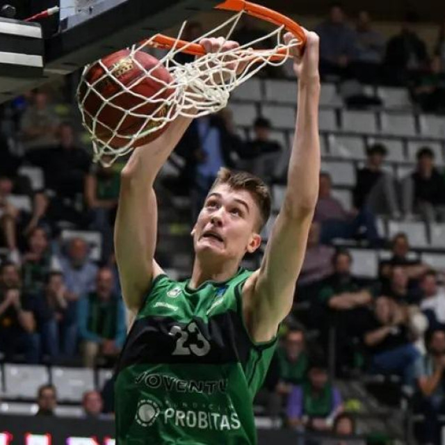 Michael Ružić u dresu Joventuta