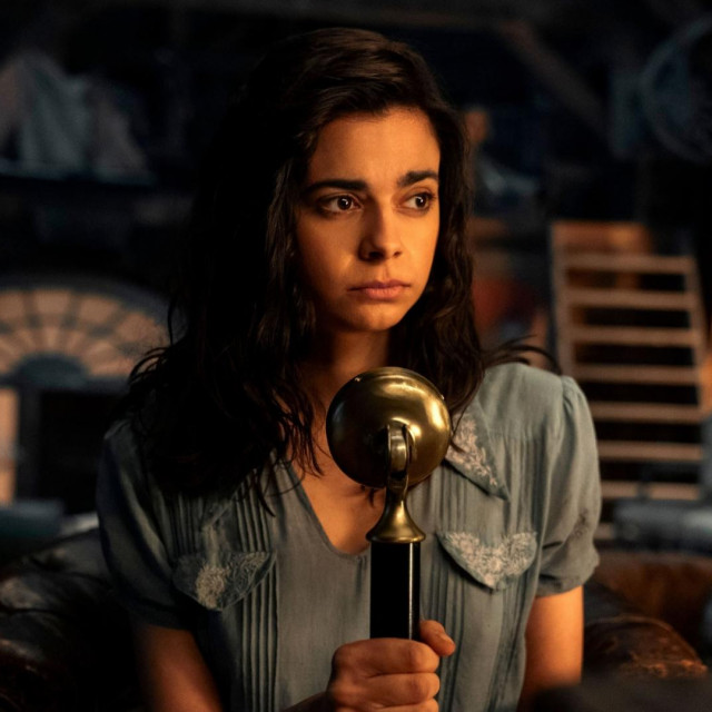 Aria Mia Loberti, All the Light We Cannot See redatelja Shawna Levyja