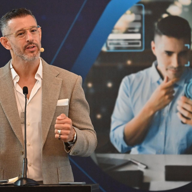 Oren Elimelech iz Cyber Teama 360 imao je izlaganje ‘Cyber Warfare: Nova era rata‘
