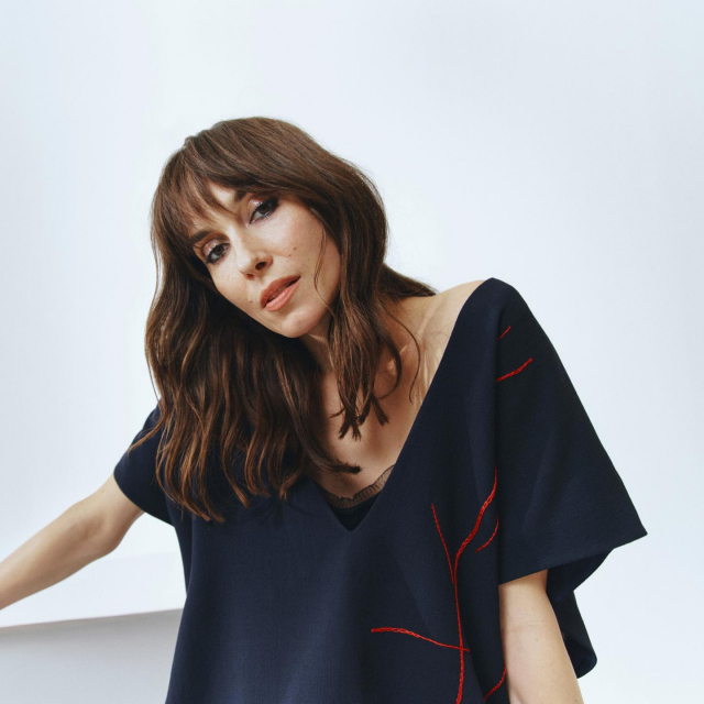 kreativno vodstvo ROMANO DECKER
fotografije FRANJO MATKOVIĆ
styling MARTINA VRDOLJAK RANILOVIĆ
make-up SAŠA JOKOVIĆ
stilistica kose MILENA MARŠIĆ @Salon Glamour