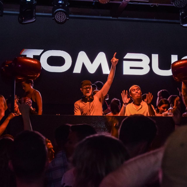 Elena Mikac i Tom Bug