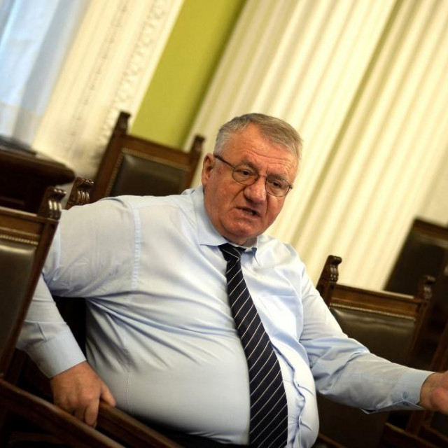 Vojislav Šešelj