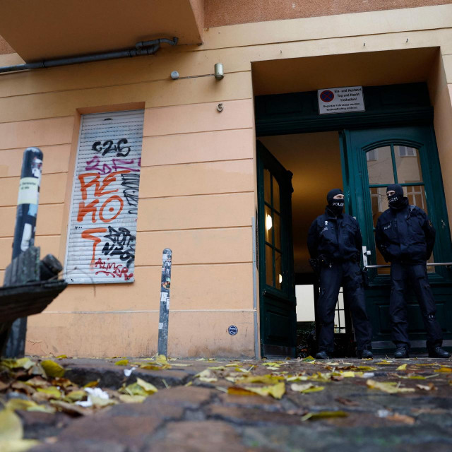 Njemačka policija u četvrtak je provela dvije odvojene racije
