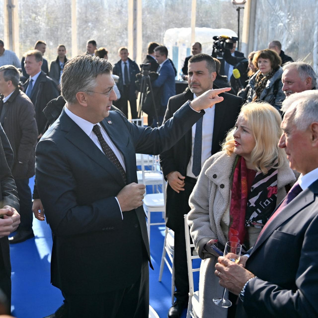 Predsjednik Vlade Andrej Plenković sudjelovao je na svečanosti obilježavanja početka radova na plinovodu Zlobin-Bosiljevo
 