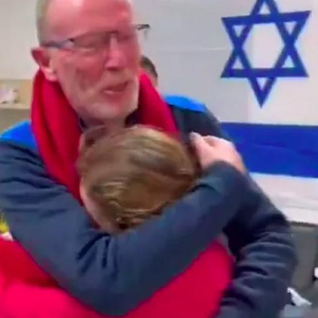 Emily Hand i njen otac Thomas Hand