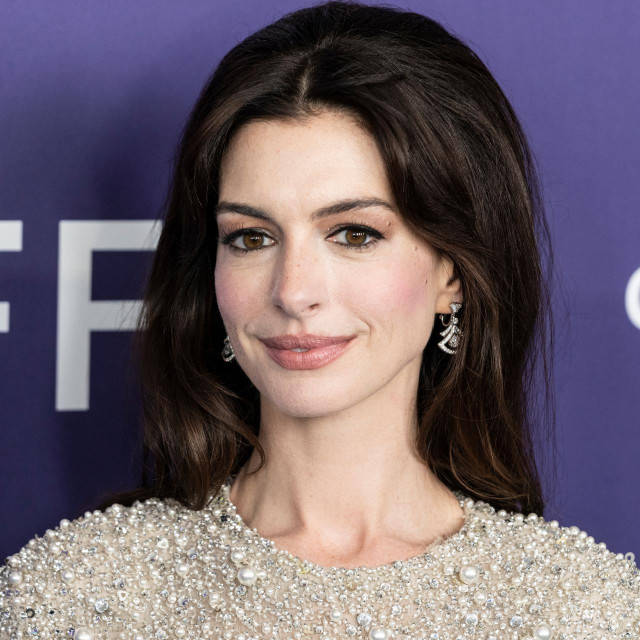Anne Hathaway