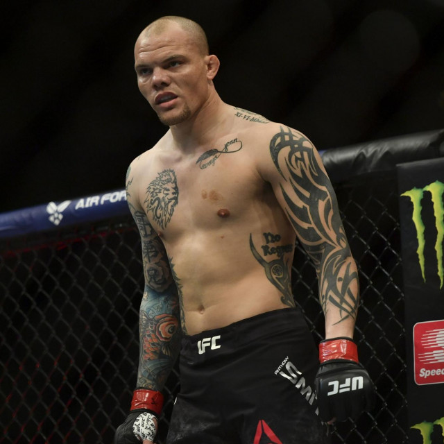 Anthony Smith