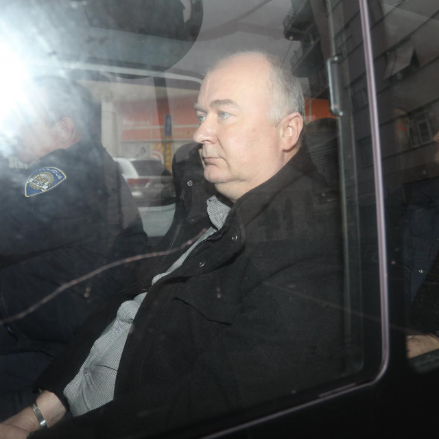 Privođenje sisačkih policajaca 