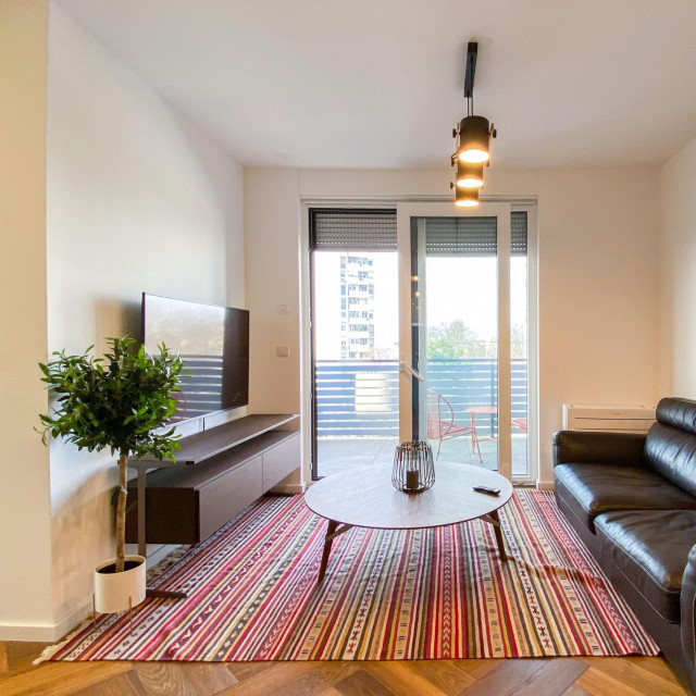 Trnsko 49 m2, mjesečni najam 800 eura - novogradnja